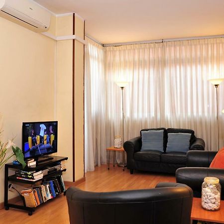 Hostal Bejar Барселона Екстериор снимка